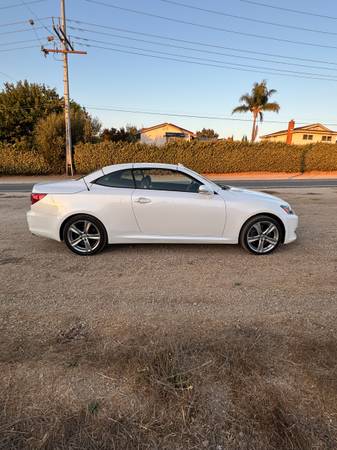 2012 Lexus IS 350c Base — photo 4