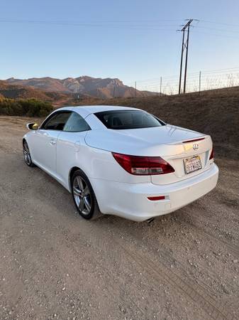 2012 Lexus IS 350c Base — photo 7