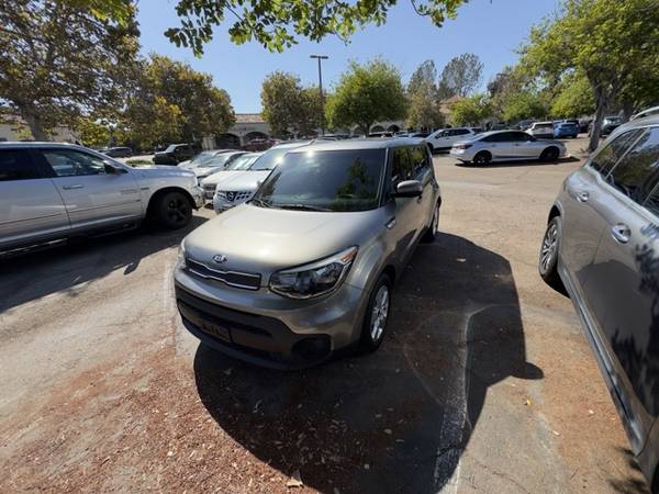 2017 KIA Soul + 4dr Hatchback Automatic — photo 1
