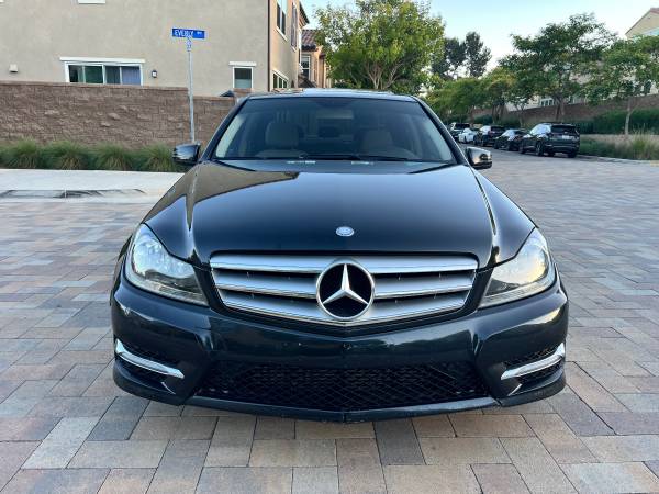 2012 Mercedes-Benz C250 — photo 2