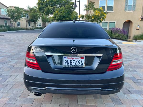 2012 Mercedes-Benz C250 — photo 5