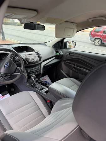 2017 Ford Escape SE — photo 7