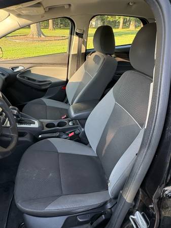 2014 Ford Focus S 4dr Sedan Automatic — photo 7