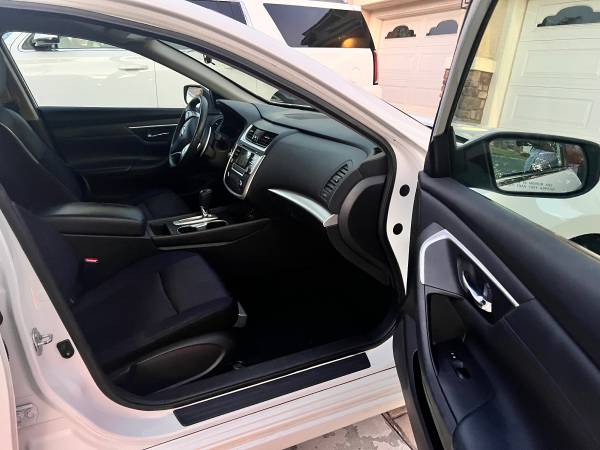 2016 Nissan Altima 2.5 SR — photo 10