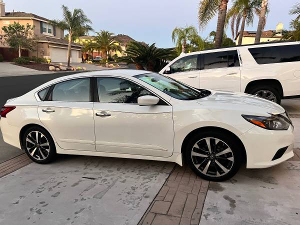 2016 Nissan Altima 2.5 SR — photo 6