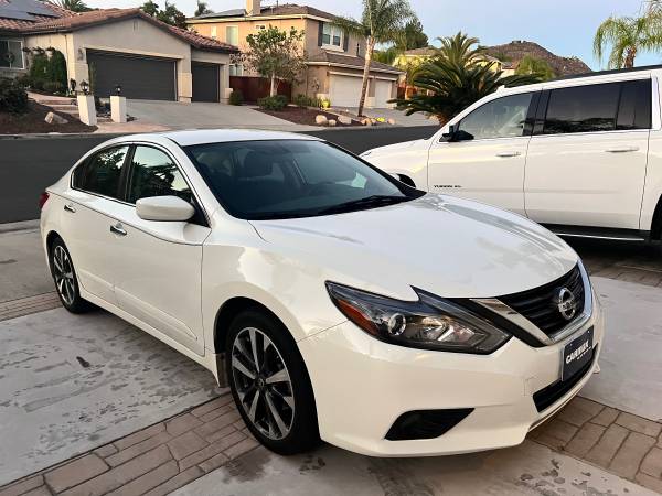 2016 Nissan Altima 2.5 SR — photo 7