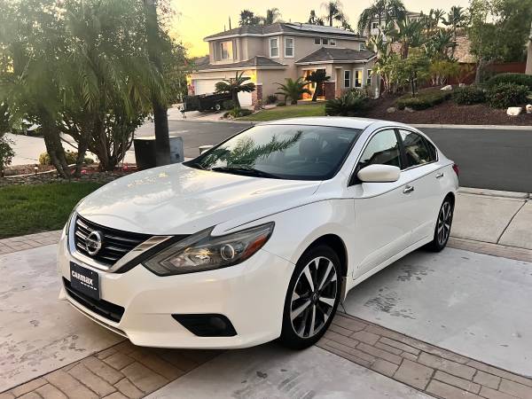 2016 Nissan Altima 2.5 SR — photo 1
