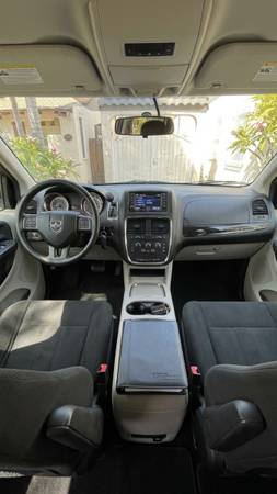 2016 Dodge Grand Caravan SE — photo 8