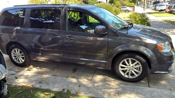2016 Dodge Grand Caravan SE — photo 6