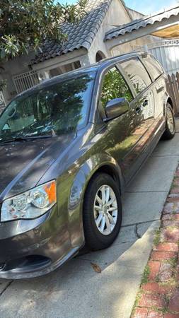 2016 Dodge Grand Caravan SE — photo 5