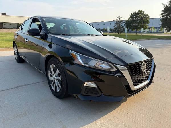 2020 Nissan Altima 2.5 S 4dr All-Wheel Drive Sedan CVT — photo 1