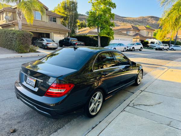 2013 Mercedes-Benz C-Class Base C 250 — photo 2