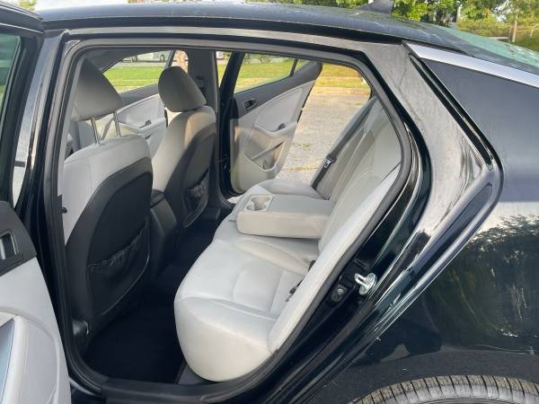 2013 KIA Optima LX — photo 4