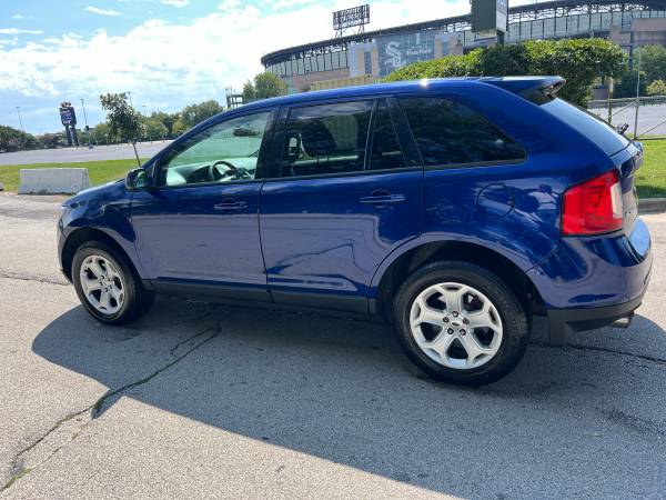 2013 Ford Edge SEL 4dr Front-wheel Drive Automatic — photo 3