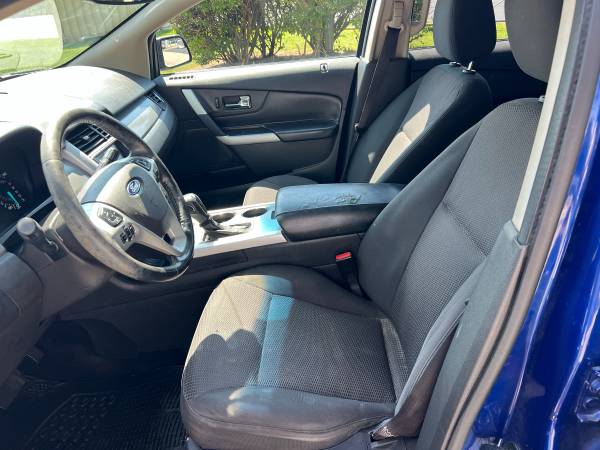 2013 Ford Edge SEL 4dr Front-wheel Drive Automatic — photo 6