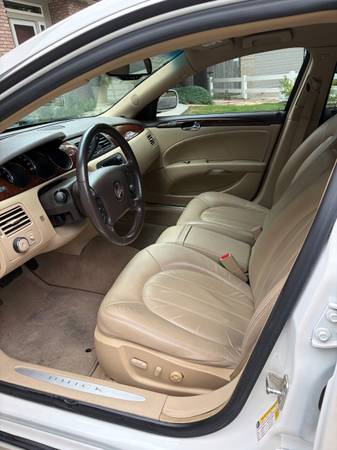 2011 Buick Lucerne CXL — photo 4