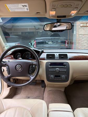 2011 Buick Lucerne CXL — photo 6
