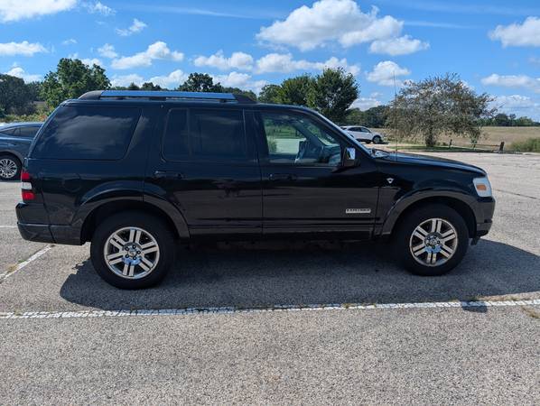 2007 Ford Explorer Limited V8 4dr 4x4 Automatic — photo 7
