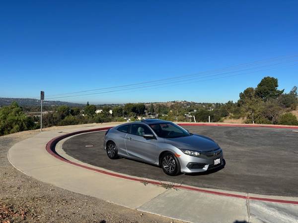 2017 Honda Civic LX-P — photo 3