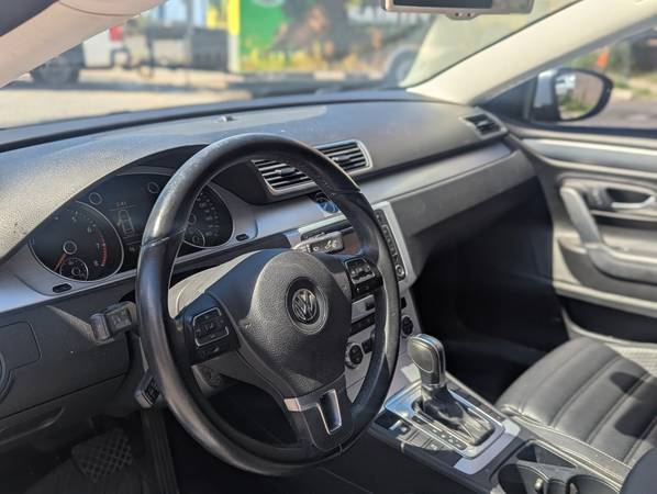 2013 Volkswagen CC 2.0T Sport Plus — photo 5