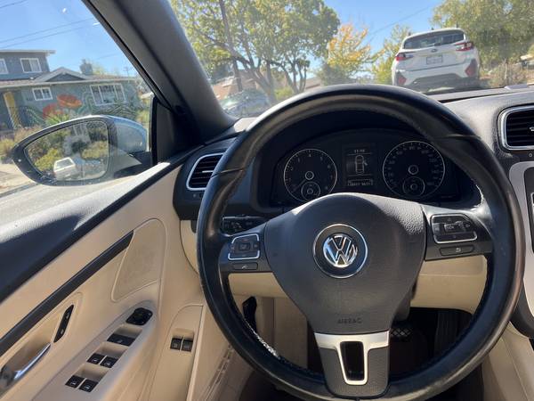 2010 Volkswagen EOS Lux 2dr Front-wheel Drive Convertible Automatic — photo 10