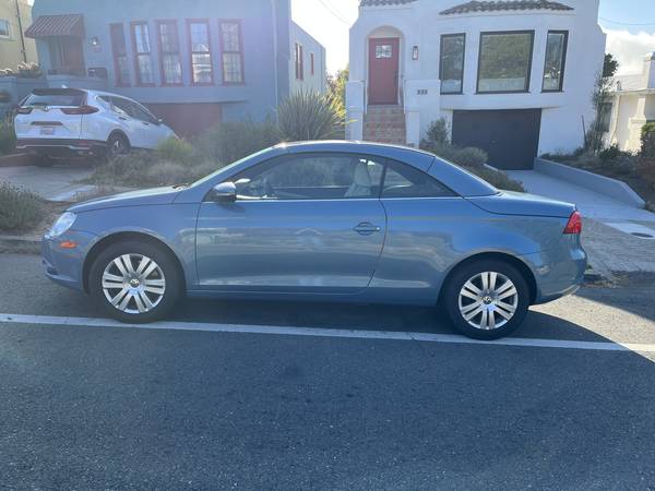 2010 Volkswagen EOS Lux 2dr Front-wheel Drive Convertible Automatic — photo 4