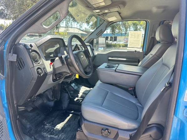 2012 Ford F550 Crew — photo 10