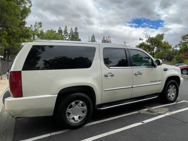 2007 Cadillac Escalade ESV Base All-wheel Drive Automatic — photo 7