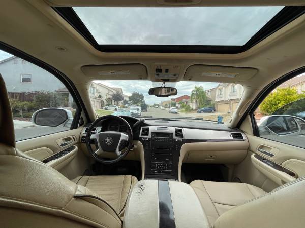 2007 Cadillac Escalade ESV Base All-wheel Drive Automatic — photo 12