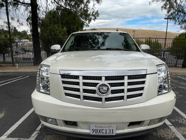 2007 Cadillac Escalade ESV Base All-wheel Drive Automatic — photo 8