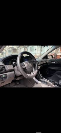 2014 Honda Accord Hybrid EX-L 4dr Sedan CVT — photo 6