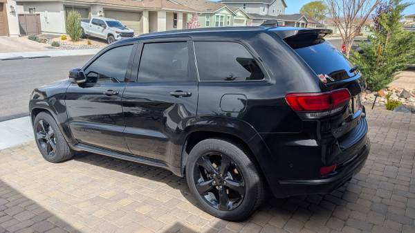 2018 Jeep Grand Cherokee Summit — photo 2
