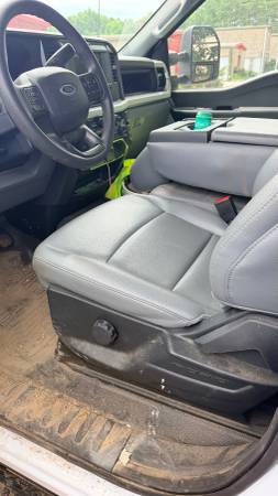 2025 Ford F350 Ton — photo 4