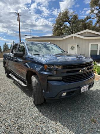 2022 Chevrolet Silverado 1500 RST — photo 2