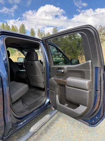 2022 Chevrolet Silverado 1500 RST — photo 7