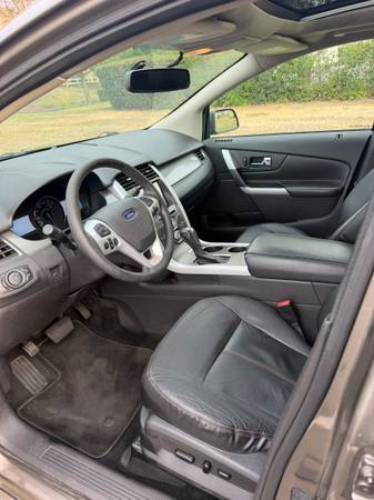 2013 Ford Edge SE 4dr All-wheel Drive Automatic — photo 9