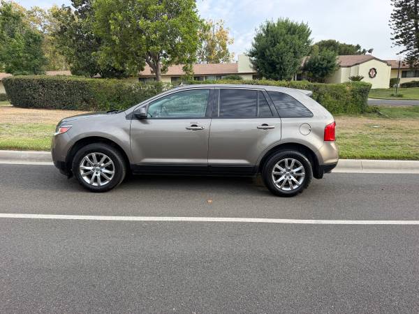 2013 Ford Edge SE 4dr All-wheel Drive Automatic — photo 2