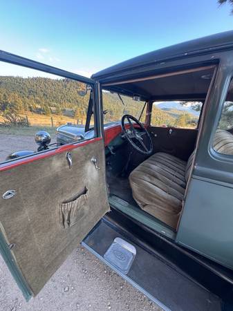 1931 Ford Model Deluxe — photo 8
