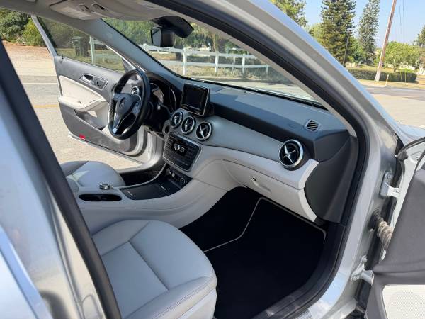 2015 Mercedes-Benz GLA Class Base GLA 250 4dr All-wheel Drive 4MATIC Automatic — photo 11