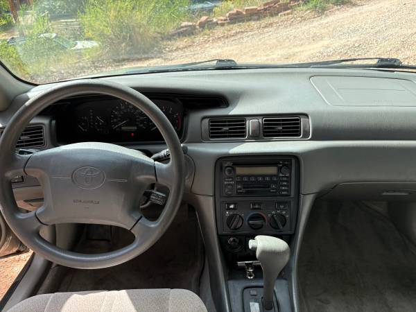 2000 Toyota Camry LE V6 4dr Sedan Automatic — photo 3