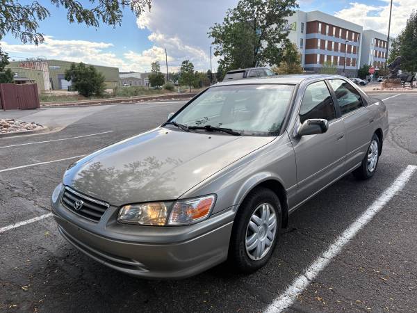 2000 Toyota Camry LE V6 4dr Sedan Automatic — photo 1