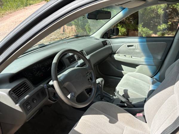 2000 Toyota Camry LE V6 4dr Sedan Automatic — photo 4