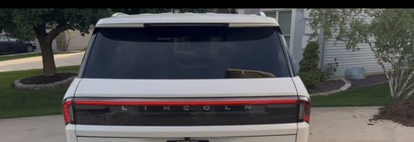2025 Lincoln Navigator Reserve Four Wheel Drive Automatic — photo 7