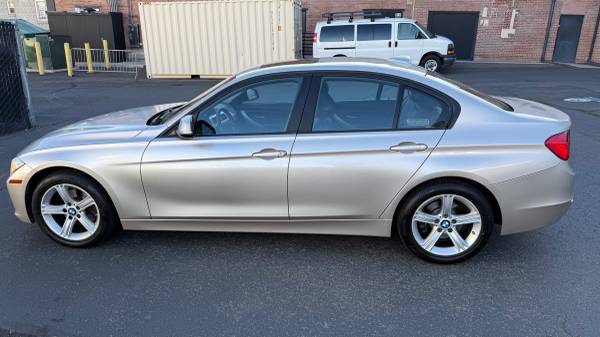 2015 BMW 320i Xdrive — photo 3