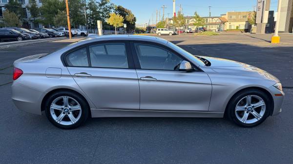 2015 BMW 320i Xdrive — photo 4