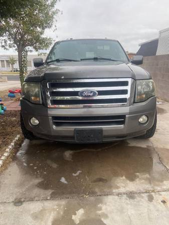 2011 Ford Expedition XL 4dr 4x2 Automatic — photo 2
