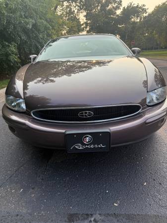 1995 Buick Rivera Super — photo 1
