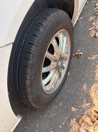 2003 Chrysler Seabring Limited — photo 12