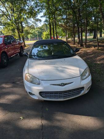 2003 Chrysler Seabring Limited — photo 2