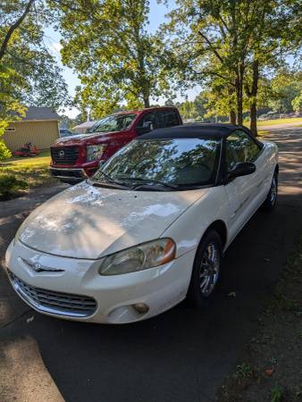 2003 Chrysler Seabring Limited — photo 1